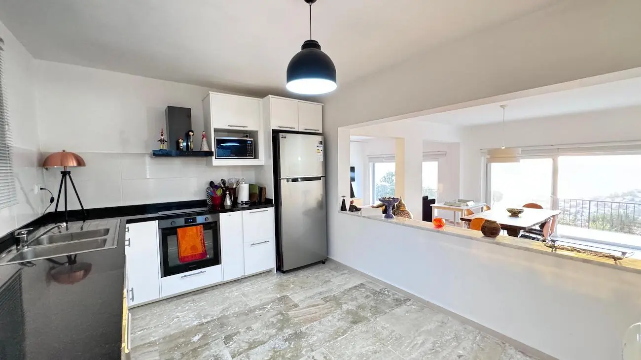 Modern kitchen